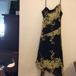 Pretty dress in size 12. Brand is Dress-U.